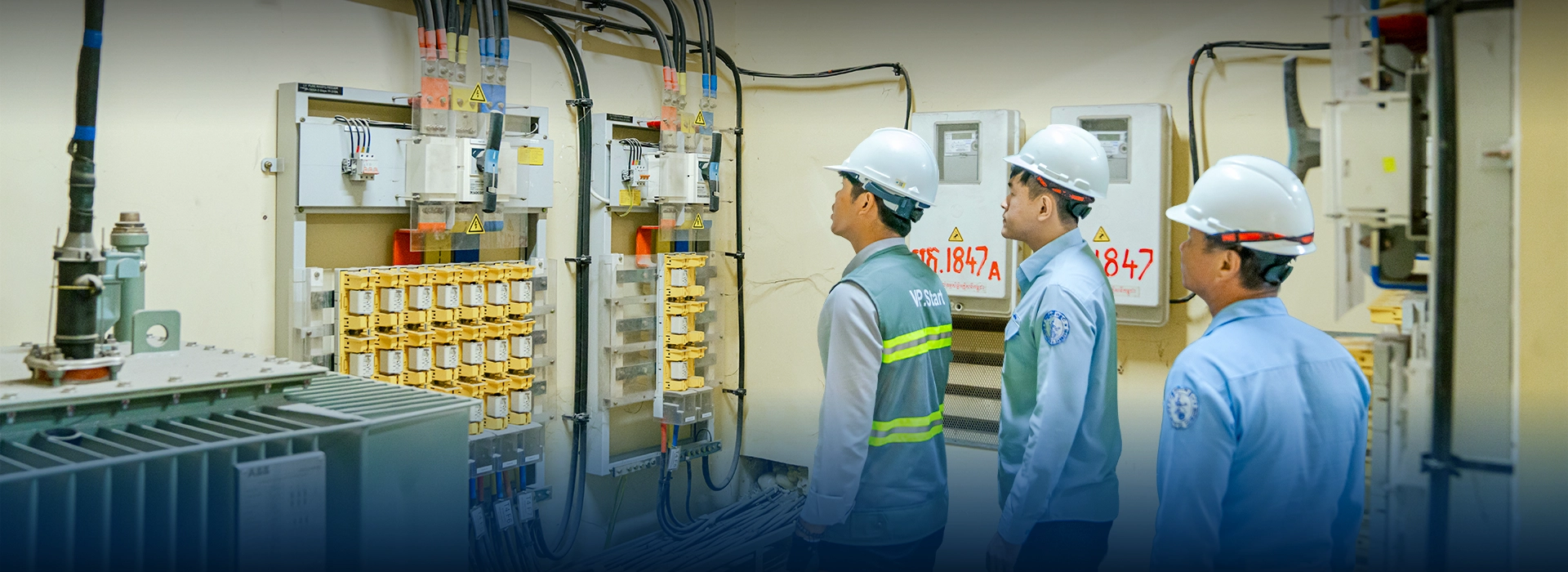 What does the DRC-015G do in the event of anomalies? 