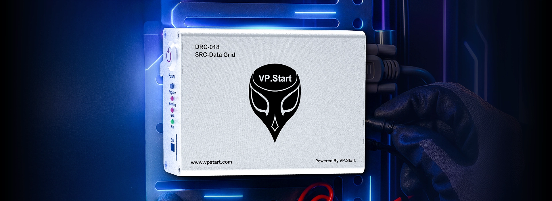 What does the DRC-018 do in the event of faults?