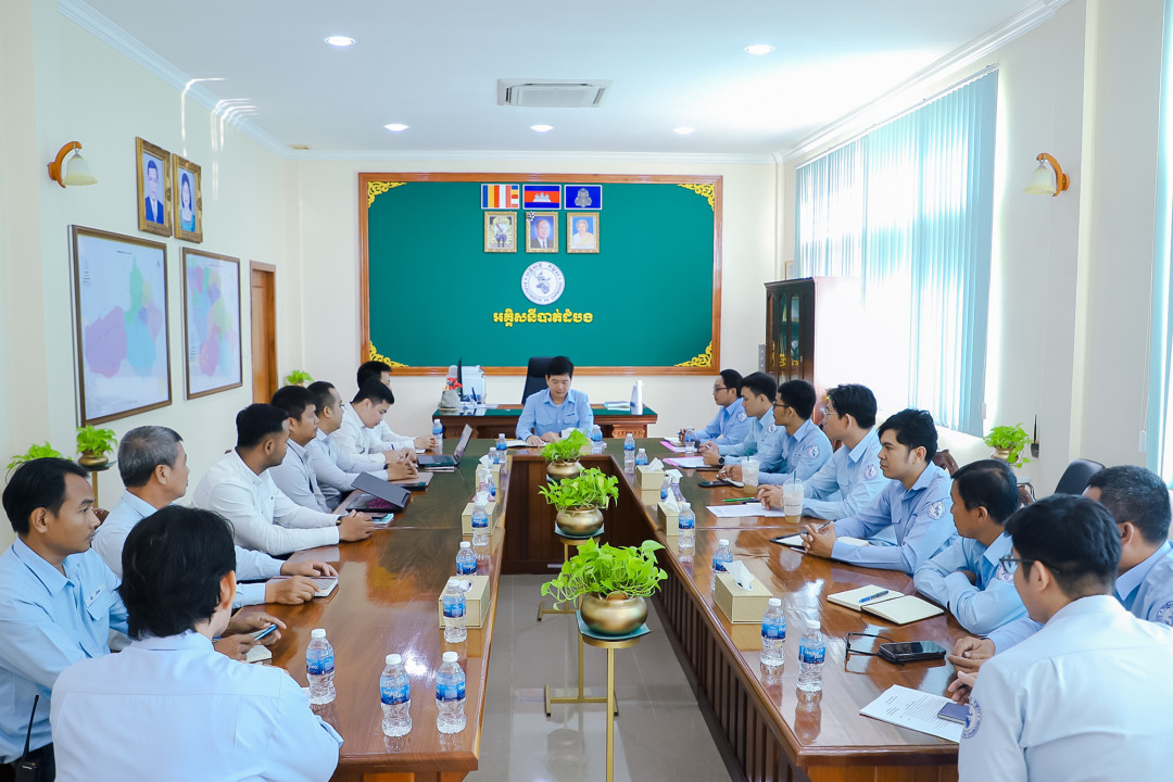 VP.Start engineers met with EDC Battambang to plan the deployment of the RPM Grid-AP